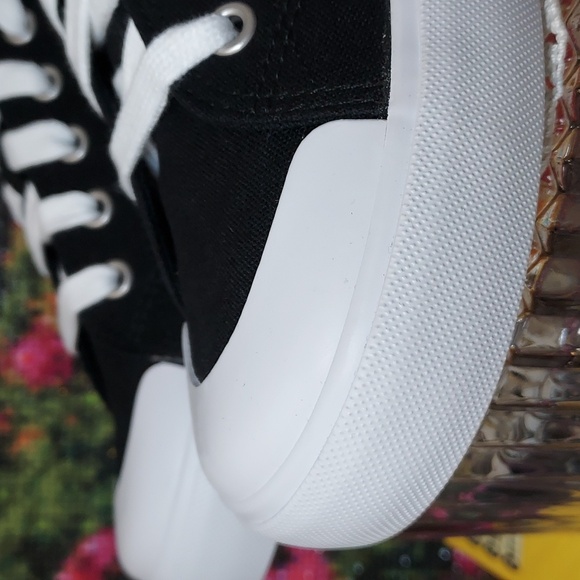 Boys Canvas Casual Lace-up Low-Top  Sneaker - Picture 12 of 13